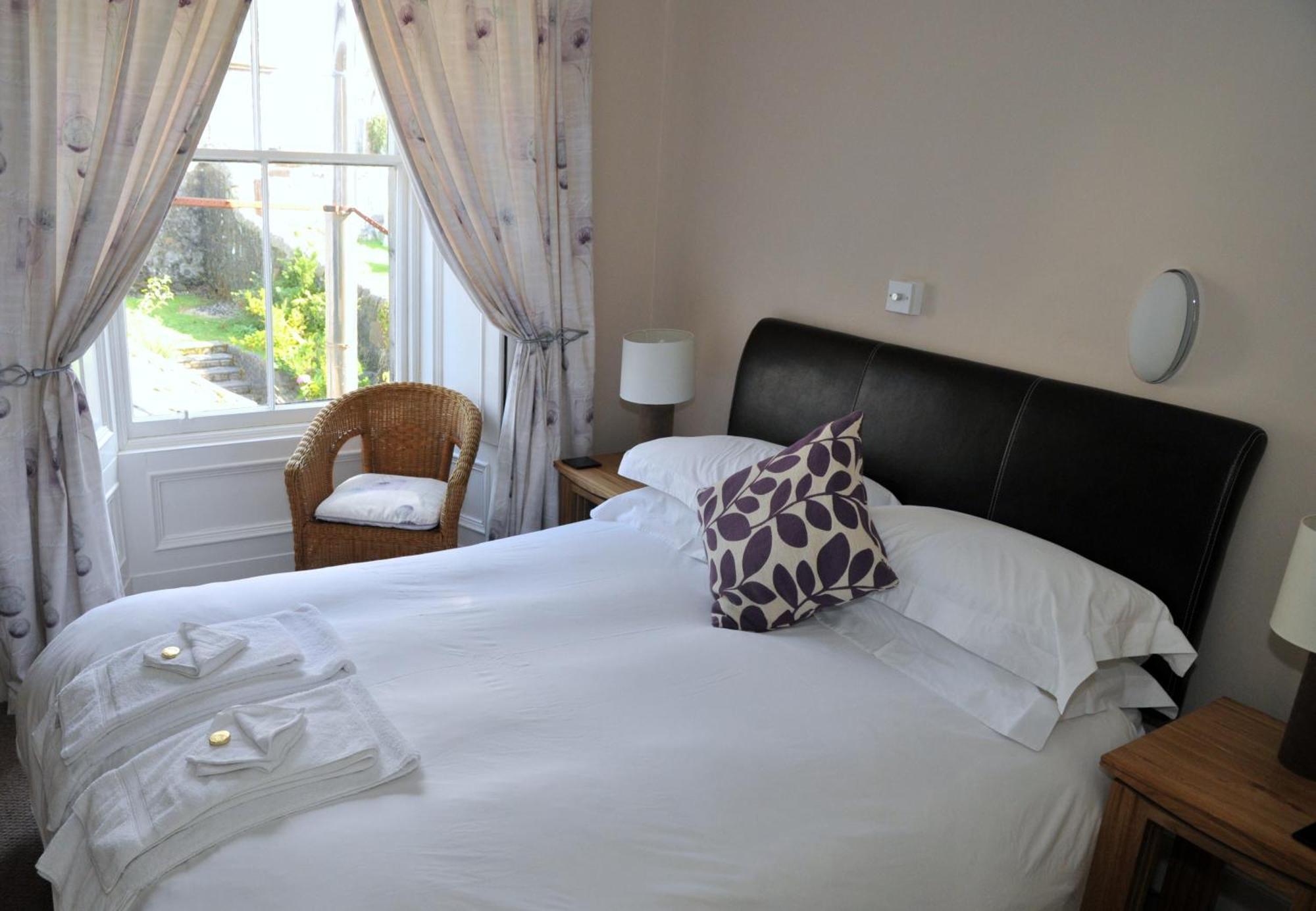 Invercloy Guest House Oban Exterior photo